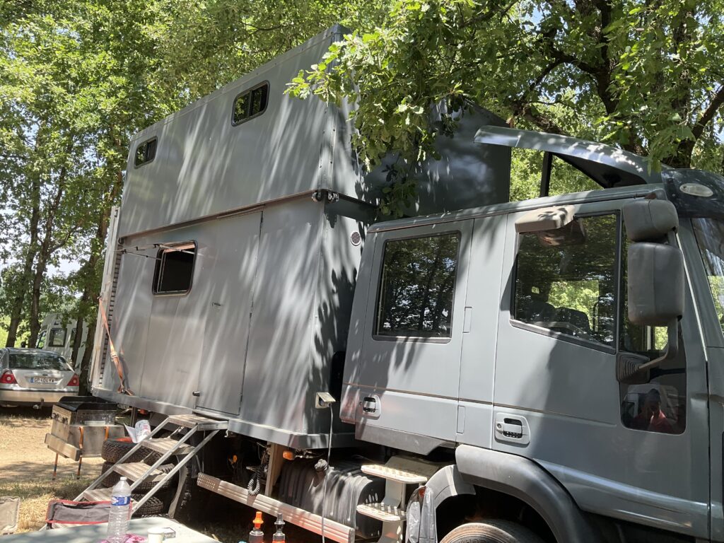 Sébastien Vignie — Toyota MR2 et le camion transformé